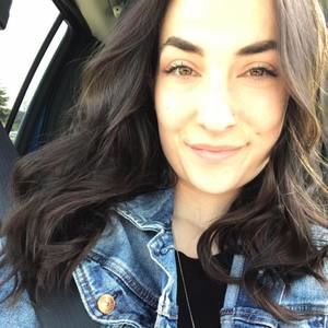 Meet your Posher, Olivia